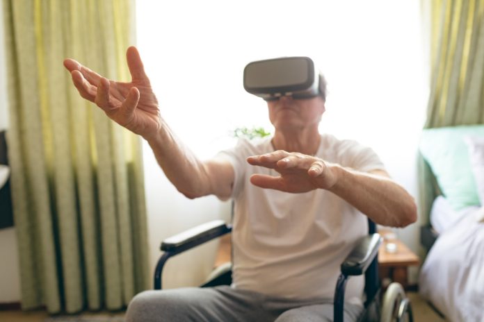 Plusieurs projets et startup ont décidé d'utiliser le support de la réalité virtuelle pour servir la reconstruction et l’épanouissement des personnes handicapées